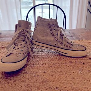 CConverse Chuck‎ Taylor Sz 8 Womens All Star Grey Suede Leather Studded High Top